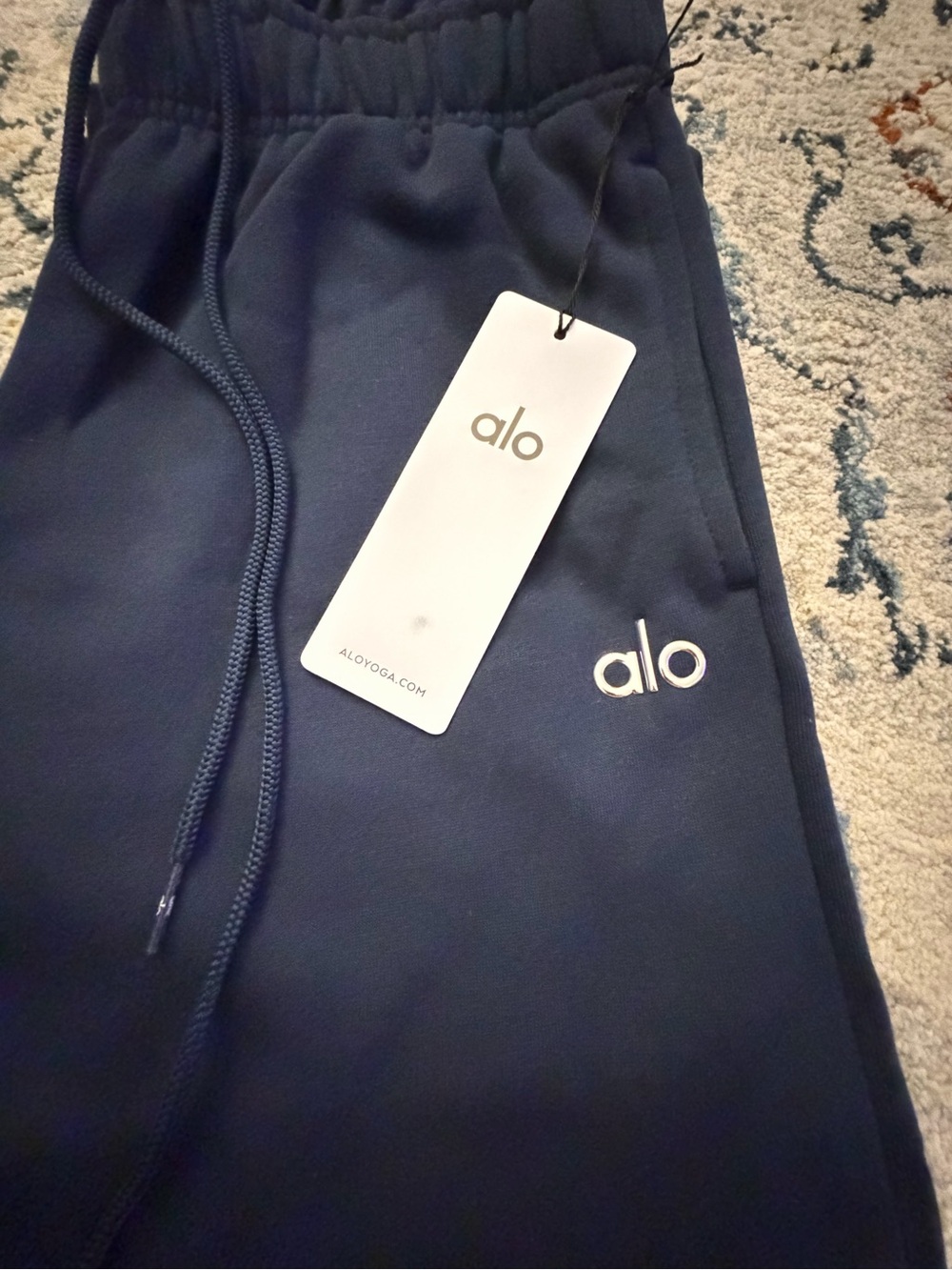 NWT Alo Yoga Matching Tracksuit Set - 1/4 Zip Pullover & Sweatpants - Picture 7 of 8